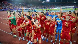 La selección española celebra su pase a la final de la Eurocopa, la primera en su historia, en Zúrich