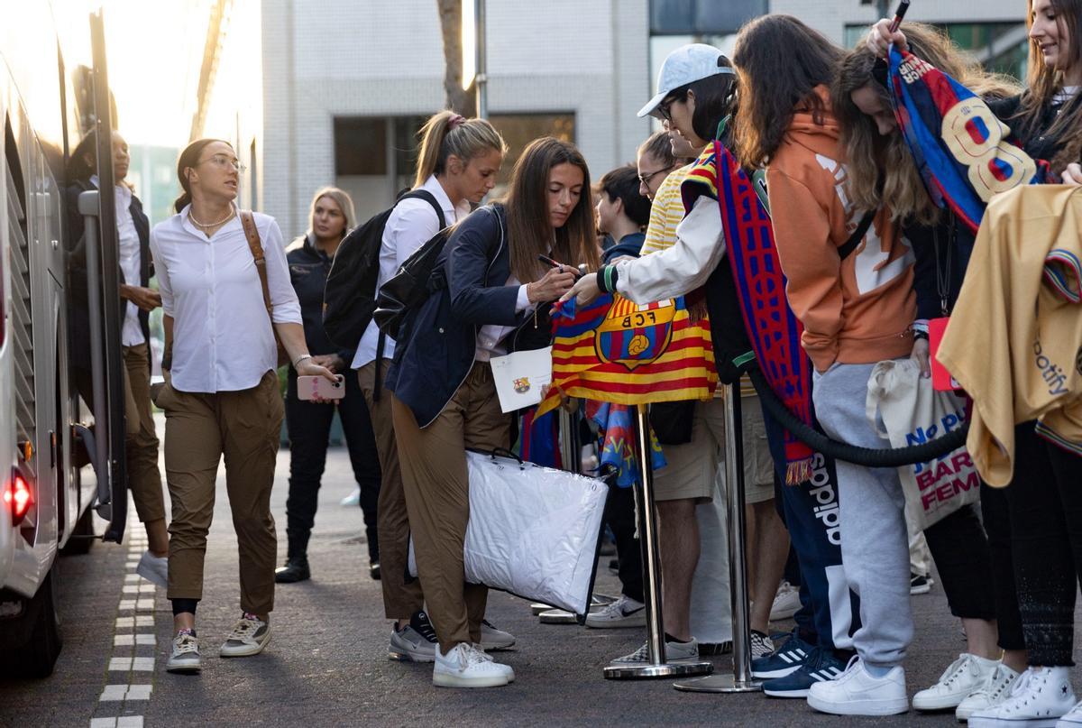 Así fue la llegada a Eindhoven del FC Barcelona