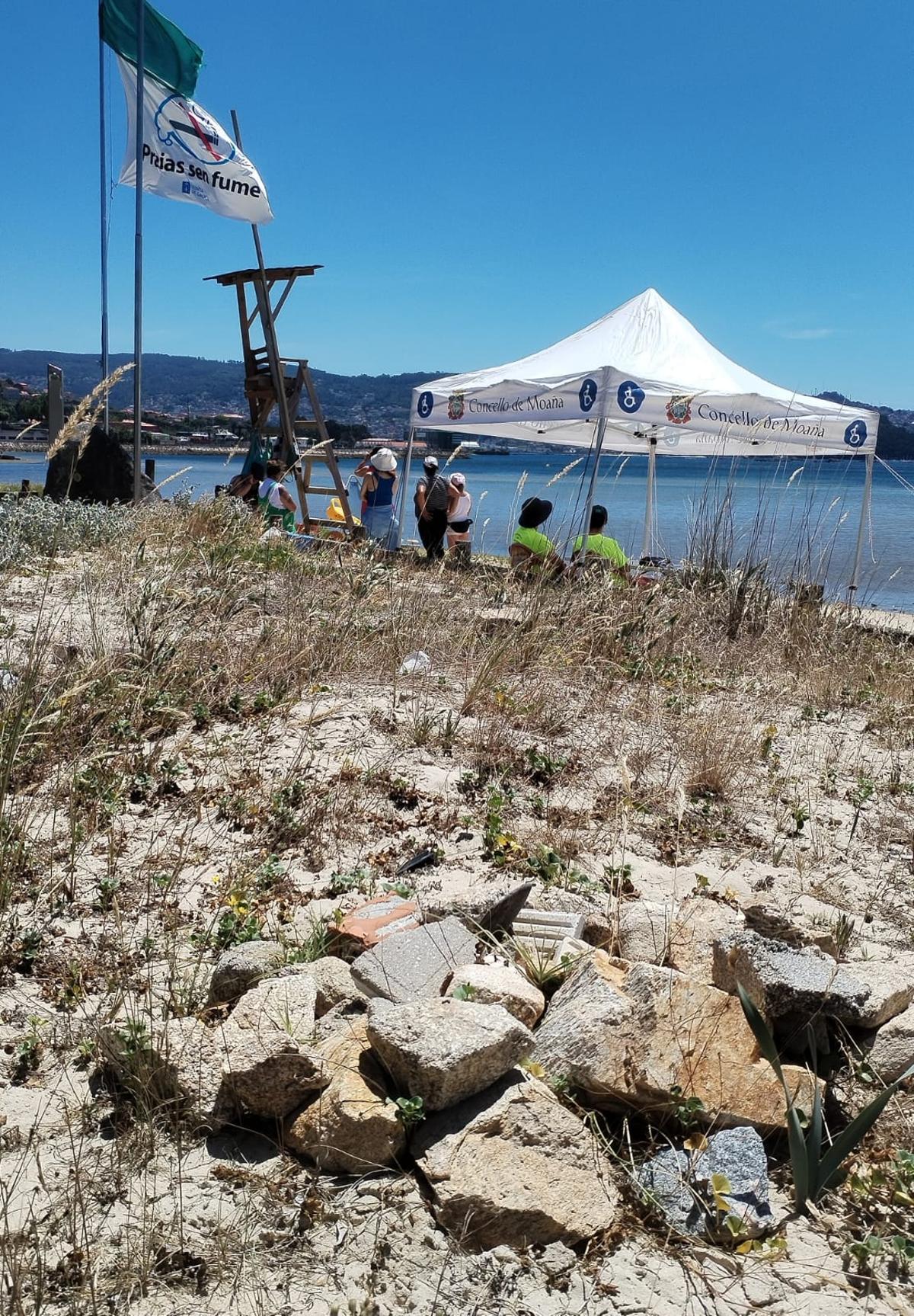 Otro aspecto de las piedras acumuladas en A Xunqueira.