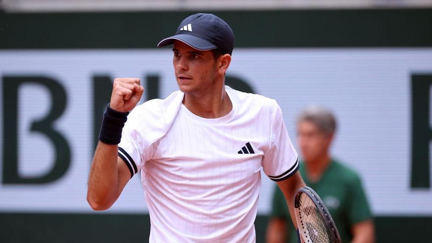 Otra épica remontada de Jódar y a cuartos de Roland Garros