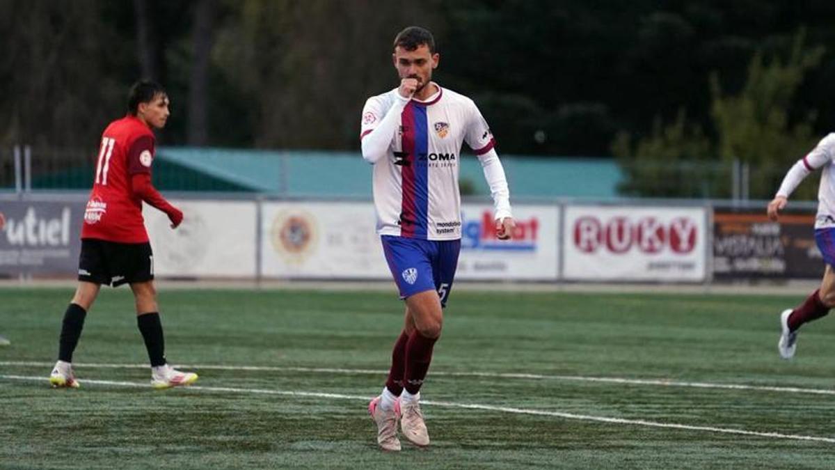 Bono anotó el tanto que dio un punto al Alzira.