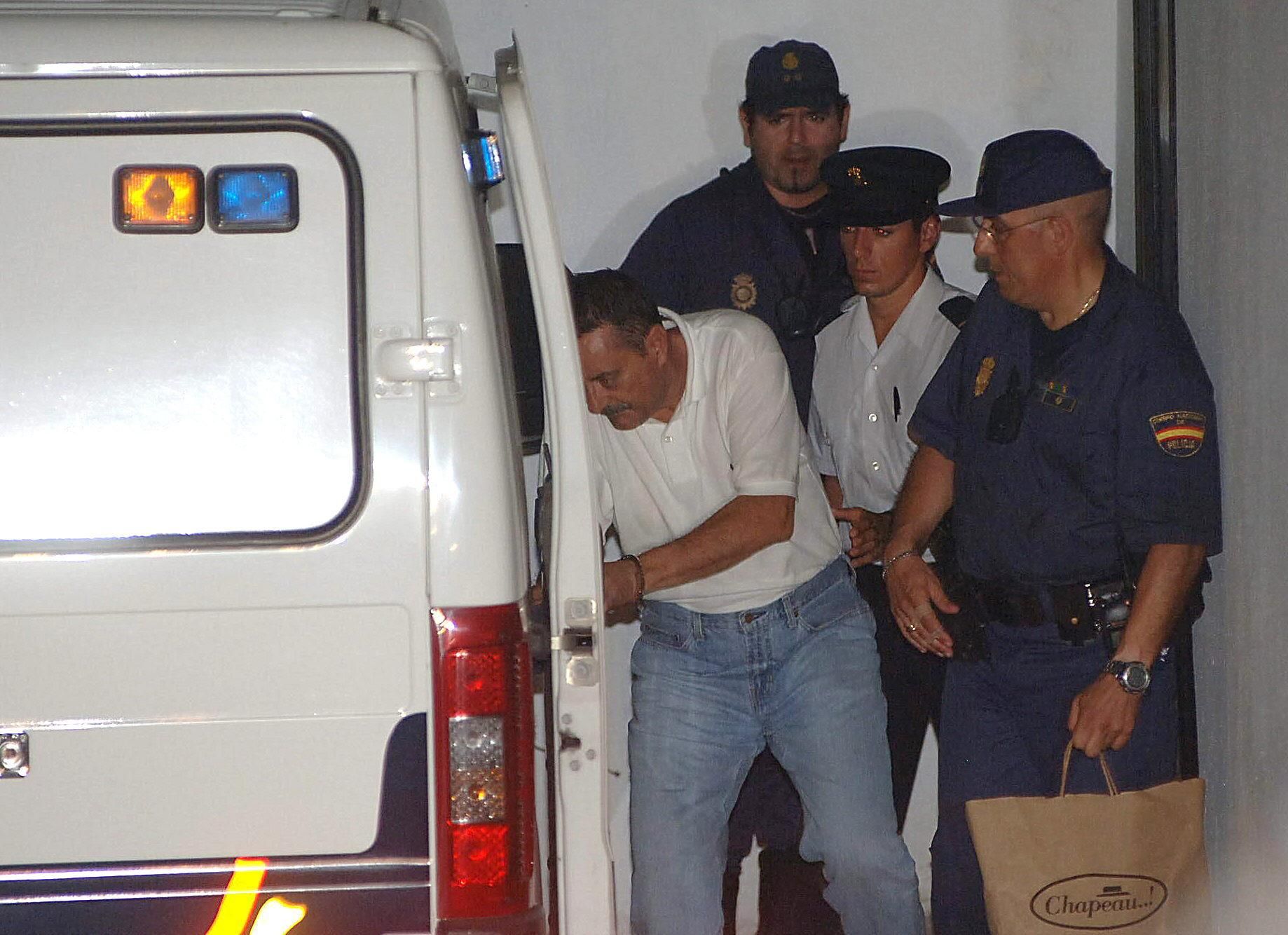 De la alcaldía de Marbella a la prensa rosa y la cárcel: la vida de Julián Muñoz, en imágenes