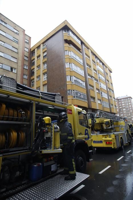 Incendio en un garaje de la calle Doctor Marañón de Avilés