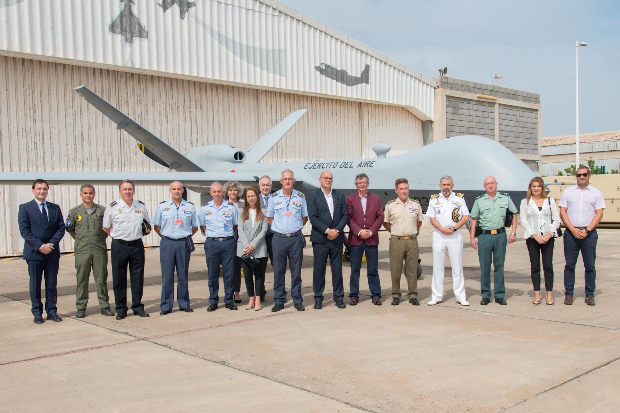 Exhibición del dron Predator en el aeropuerto César Manrique-Lanzarote