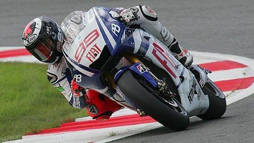 Jorge Lorenzo, de Yamaha, este sábado, en el circuito de Silverstone