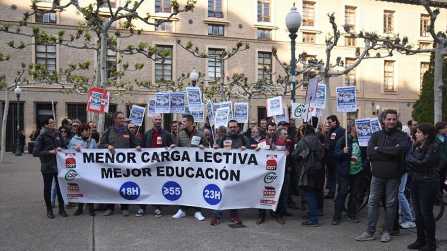 Los docentes irán a la huelga el día 23 para exigir menos horas lectivas