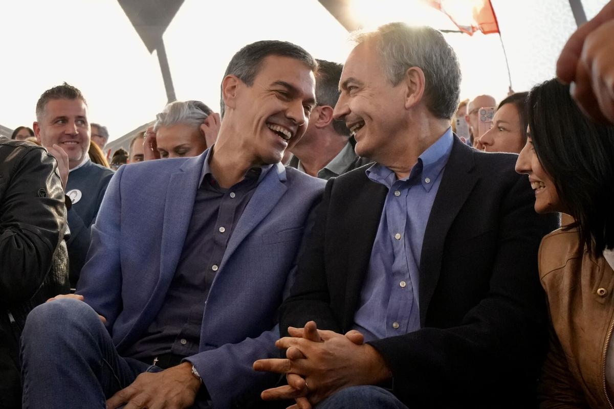 Pedro Sánchez y José Luis Rodríguez Zapatero