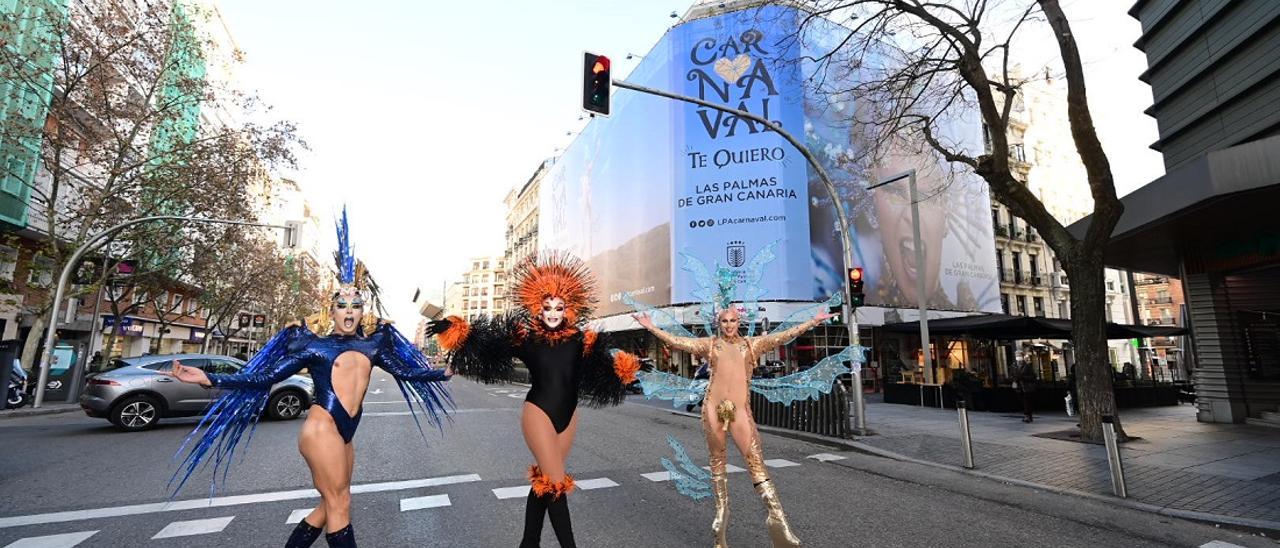 El Carnaval de Las Palmas de Gran Canaria tiñe de color el invierno  madrileño - La Provincia