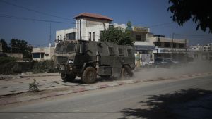 Archivo - Un vehículo militar isarelí en Tulkarem, Cisjordania