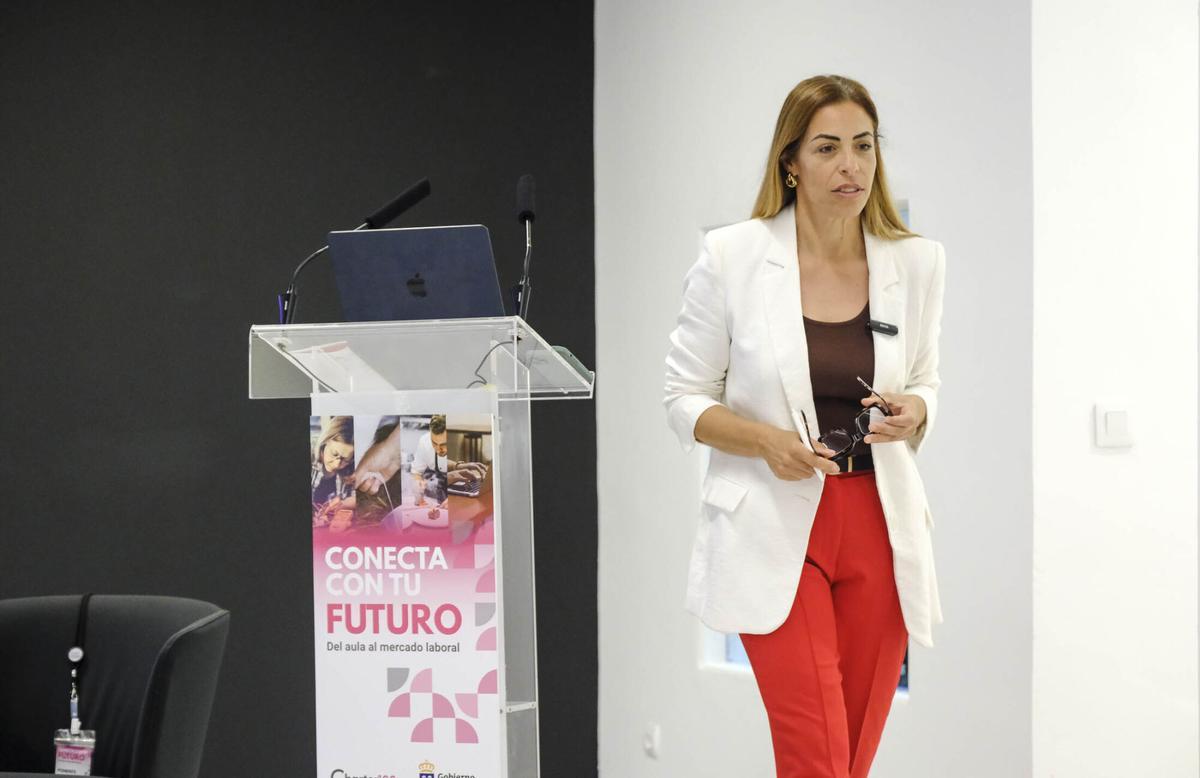 Charter 100 Canarias y el Servicio Canario de Empleo impulsan 'Conecta con tu futuro'