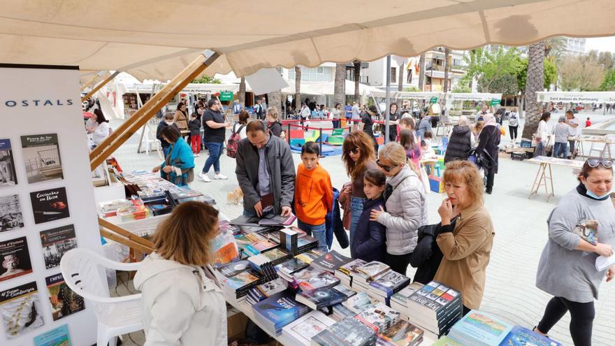 Feria del Día del Libro, el año pasado, en el Passeig de ses Fonts de Sant Antoni.