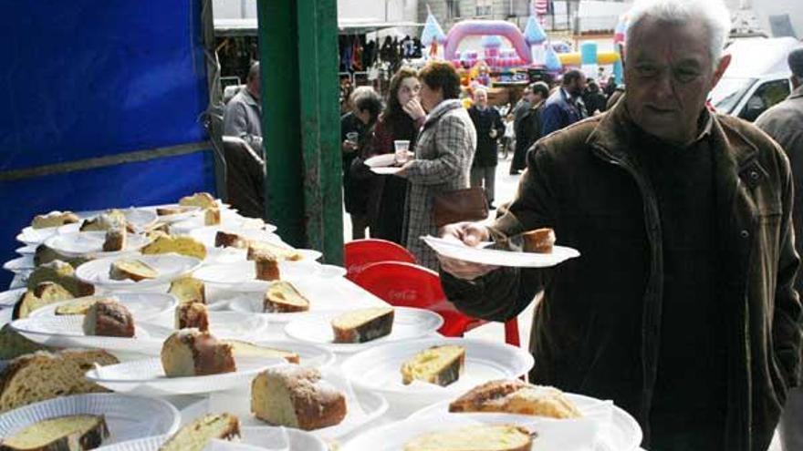 En la anterior edición de esta fiesta también se pudo degustar el postre típico de Pascua.