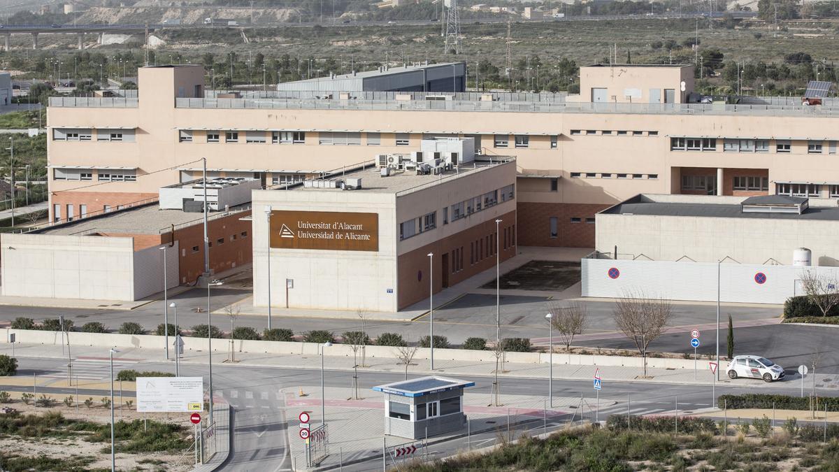 La Universidad de Alicante es fundadora y patrona de la Fundación Parque Científico de Alicante.