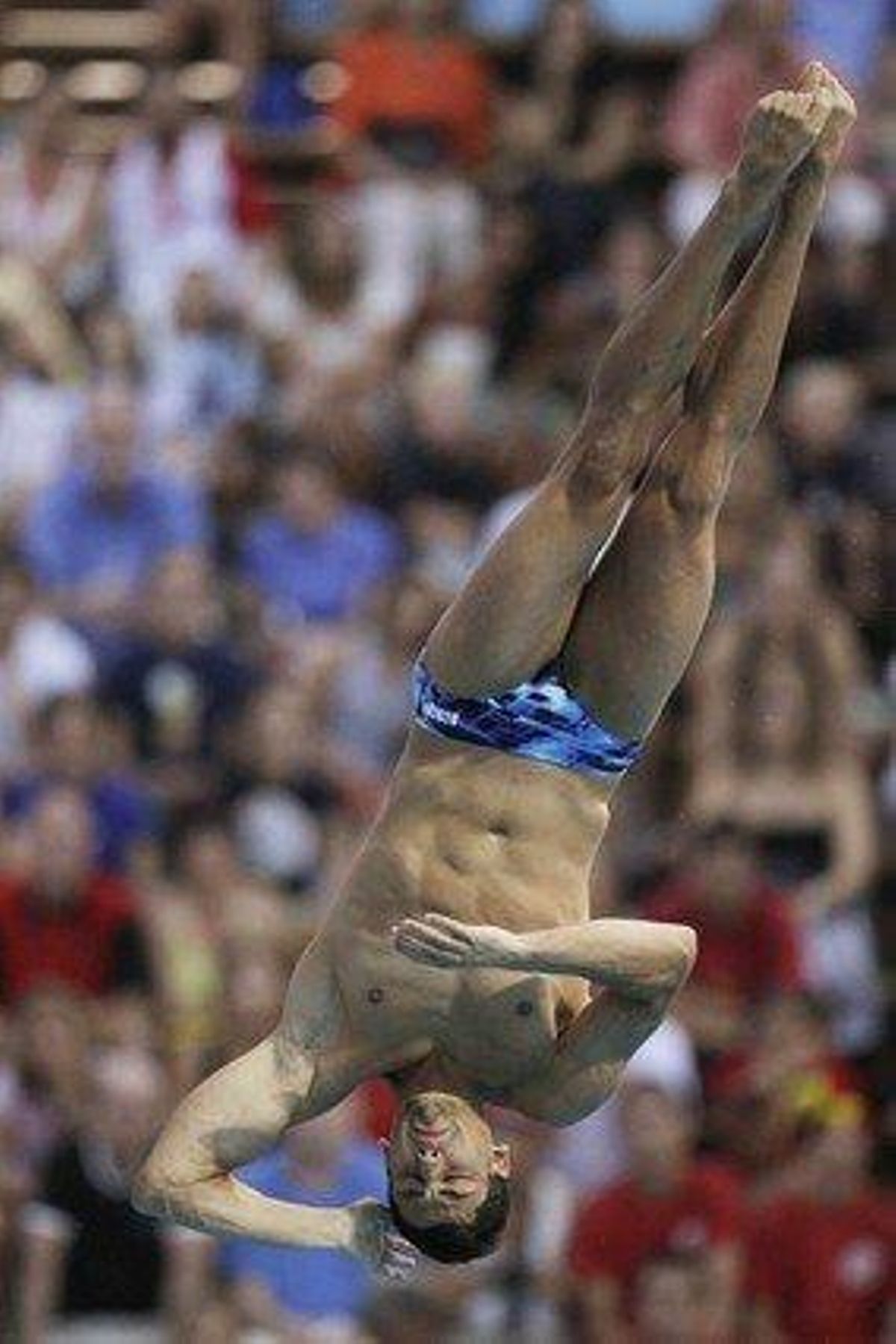 Javier Illana durant un salt a la final de trampolí de tres metres, avui a Budapest. Javier Illana durant un salt a la final de trampolí de tres metres, avui a Budapest.