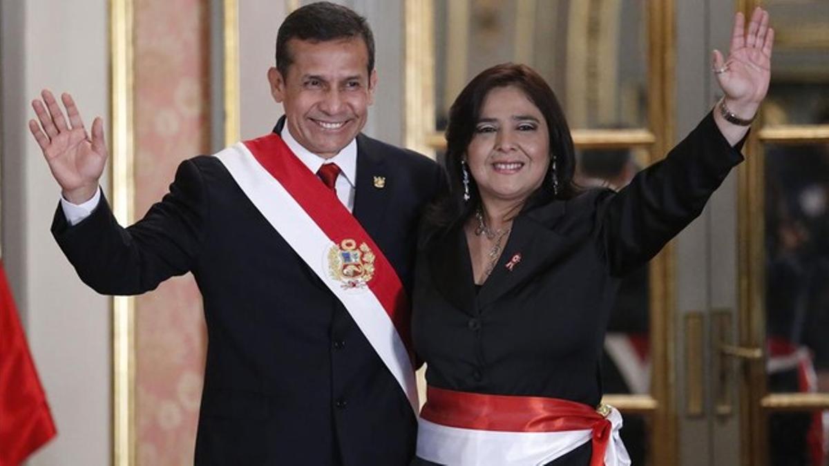 Humala junto a Ana Jara, en la ceremonia de juramento de la primera ministra peruana, el 22 de julio en Lima.