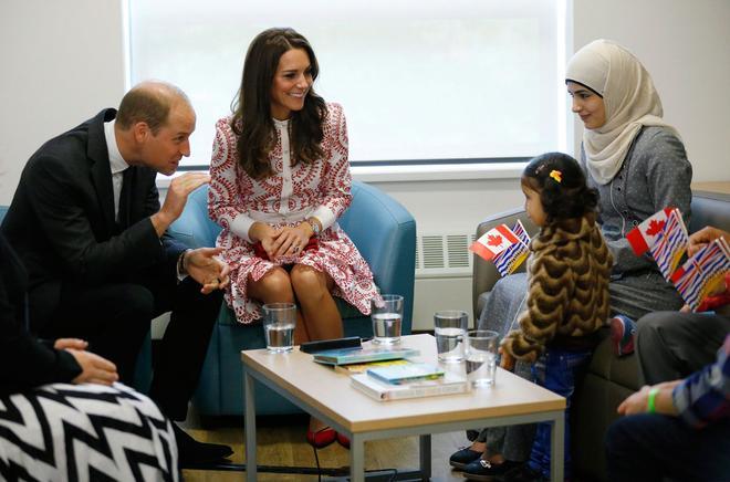 Viaje de los Duques de Cambridge a Canadá: con una familia siria