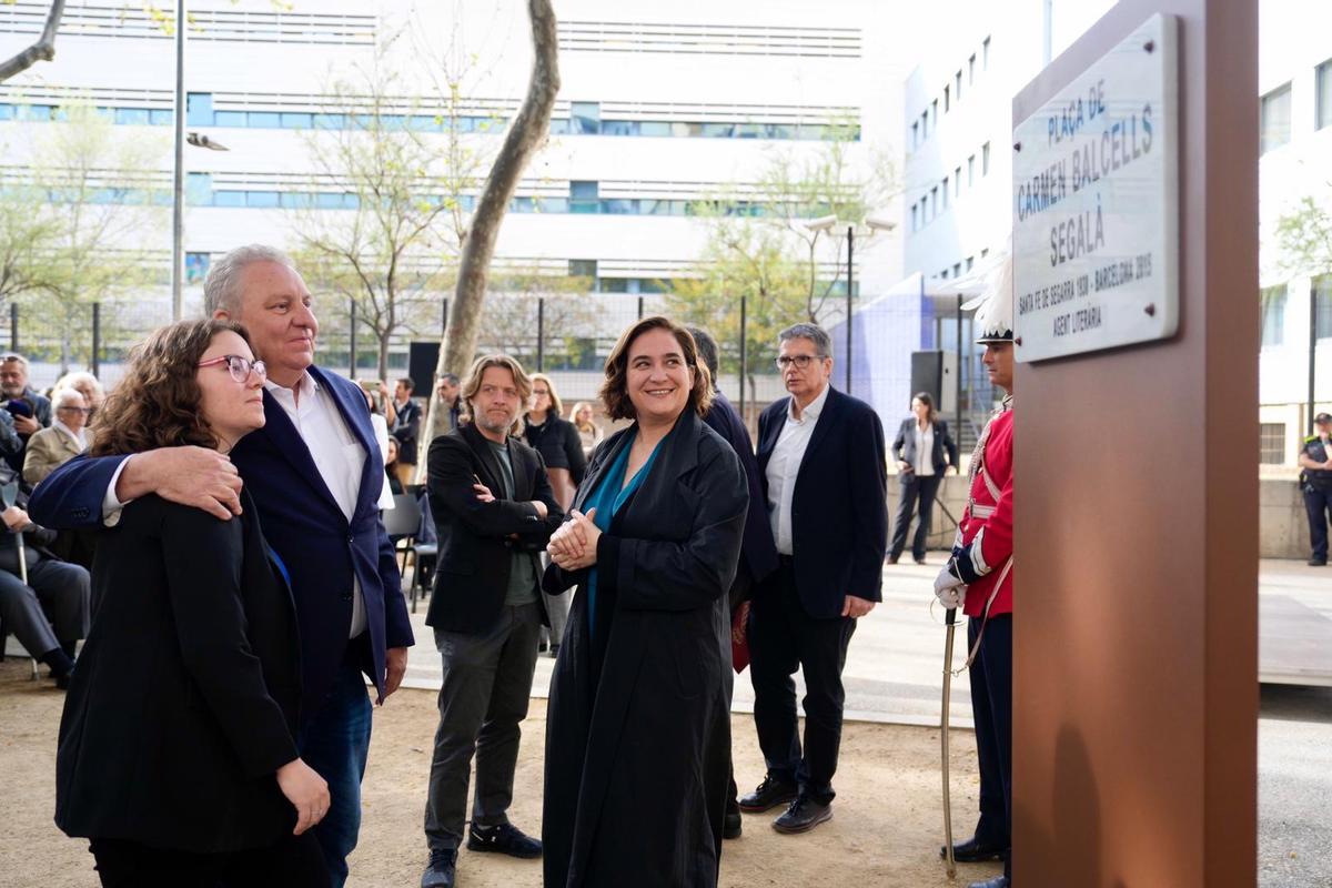 La inauguración de la plaza Carmen Balcells.