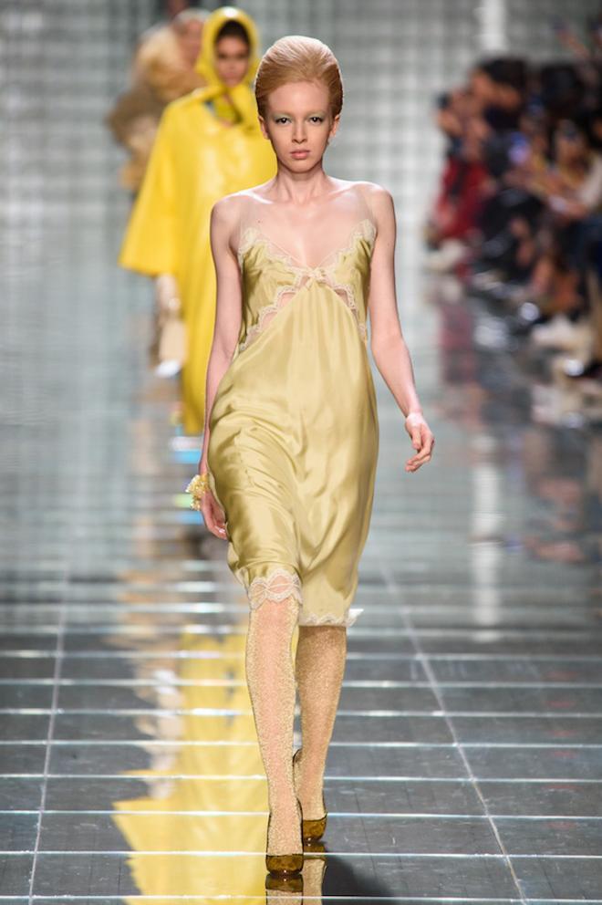 Vestido lencero en la colección de Marc Jacobs Primavera Verano 2019