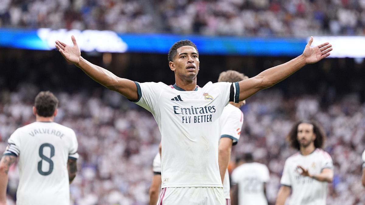 Bellingham celebra el primer gol del Real Madrid contra el Málaga.