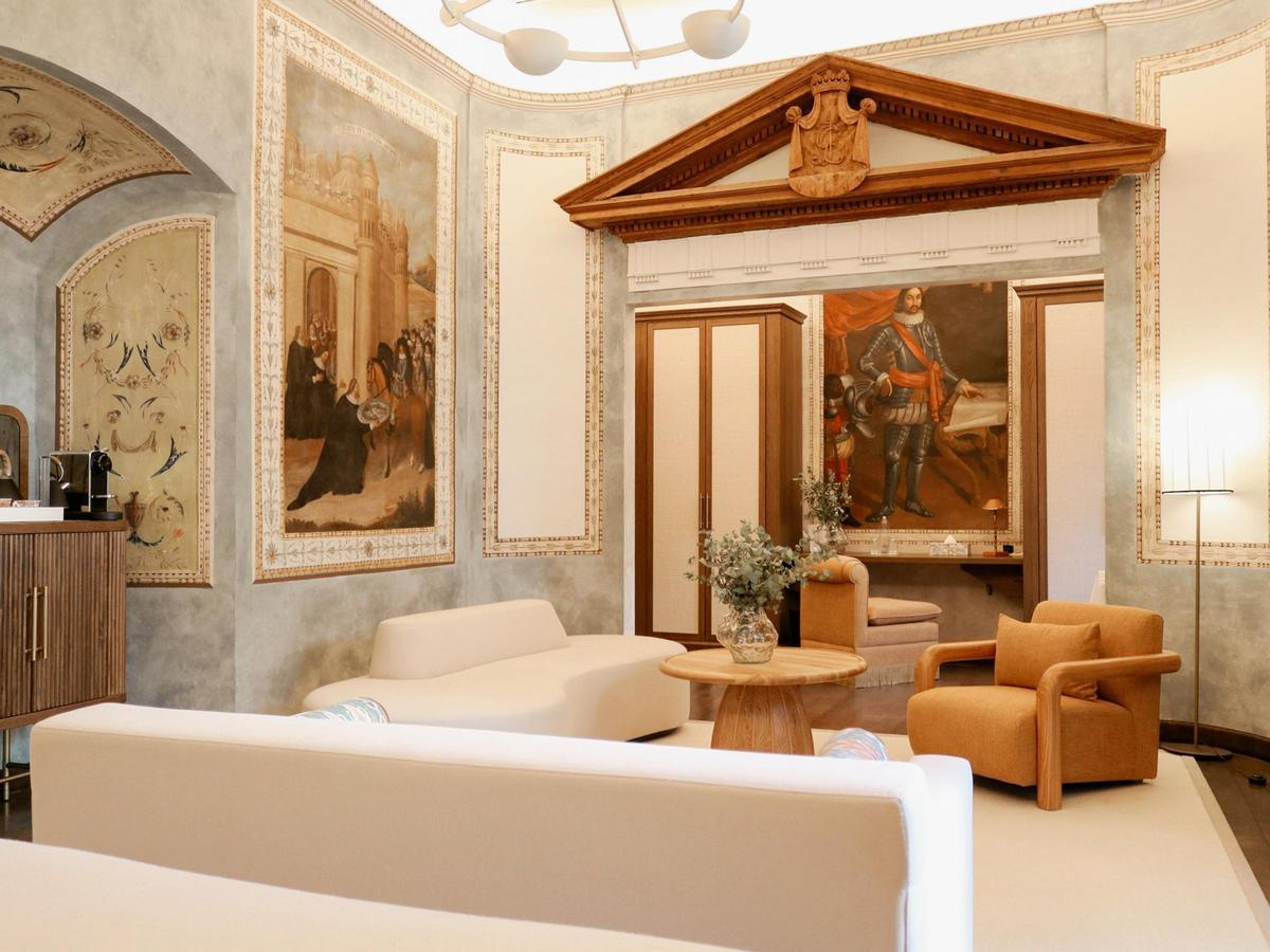 El hotel ha reformado su interior con un cambio de mobiliario, decoración y ‘atrezzo’.