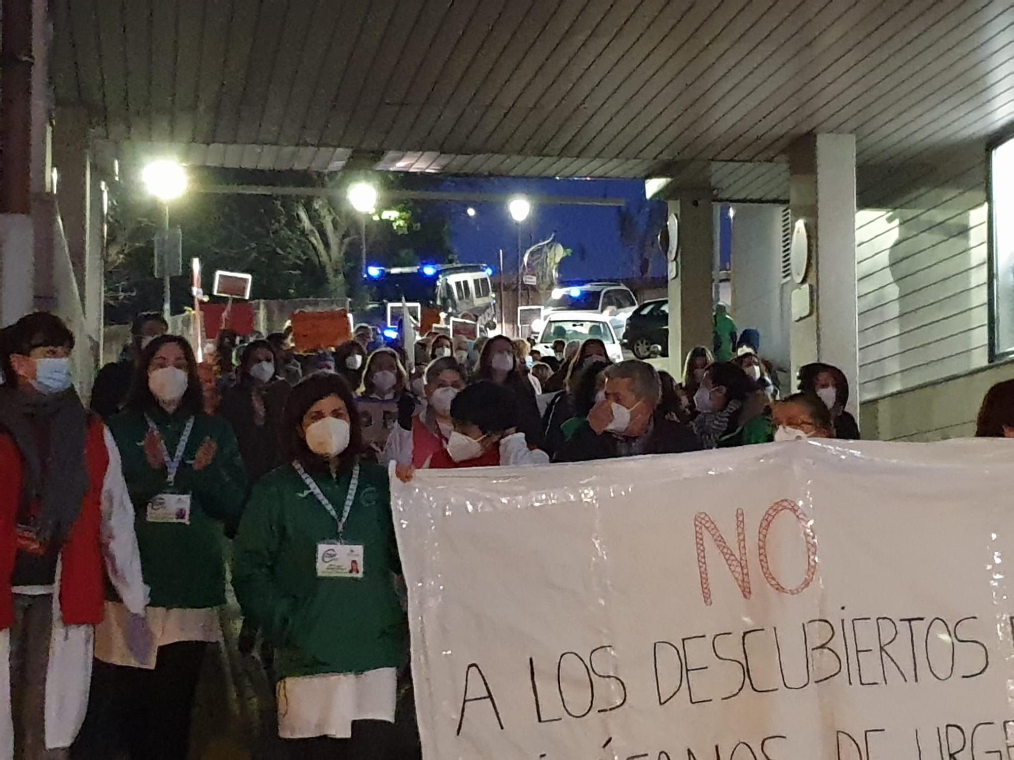 Protesta del personal del bloque quirúrgico del Hospital Universitario de A Coruña