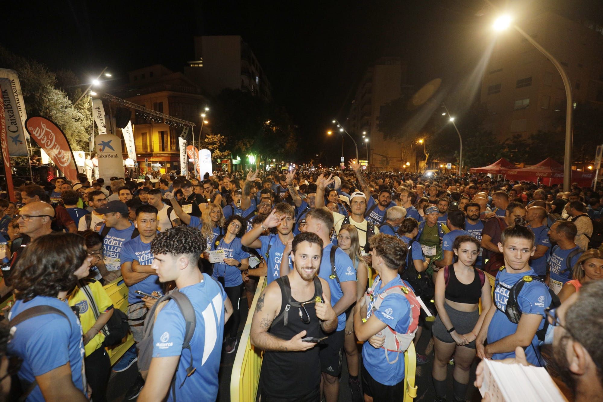 FOTOS | Casi 7.000 participantes en la tradicional caminata Des Güell a Lluc a Peu