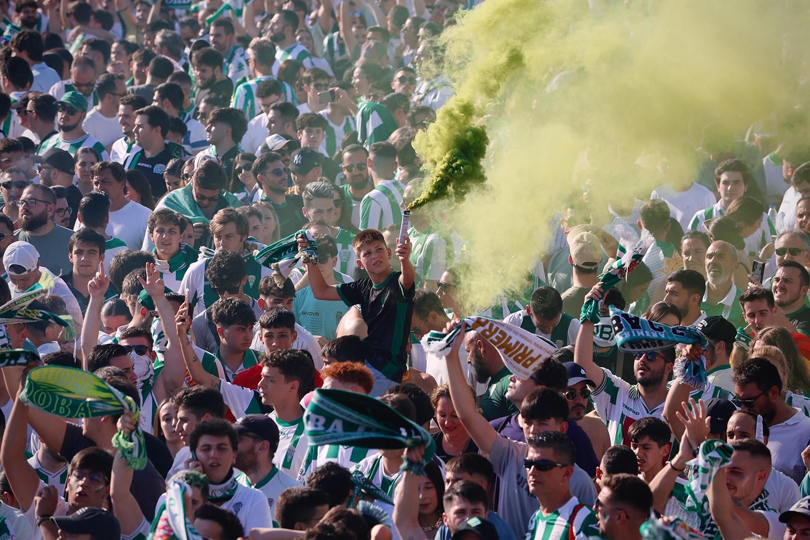 El Córdoba CF vuelve a Segunda / Las mejores imágenes de una noche para la historia