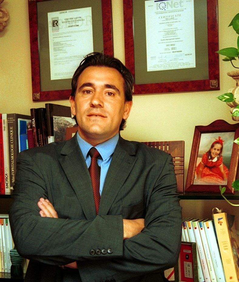 ARTURO TORRO.jpg