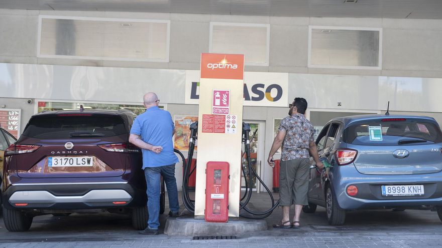 La subida de los carburantes lleva la inflación al 2,3% en junio, una décima más que lo anticipado por el INE