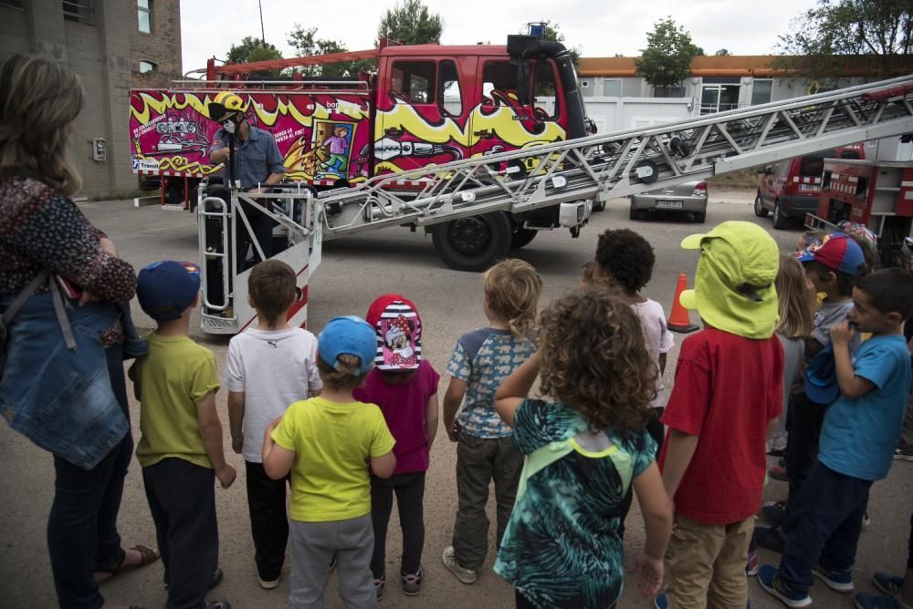 Infants visiten el Parc de Bombers de Manresa