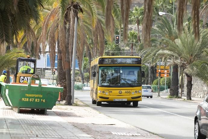 01.04.19.Las Palmas de Gran Canaria. Obras para la construcción del carril bici en el Paseo de Chil. Foto Quique Curbelo  | 01/04/2019 | Fotógrafo: Quique Curbelo