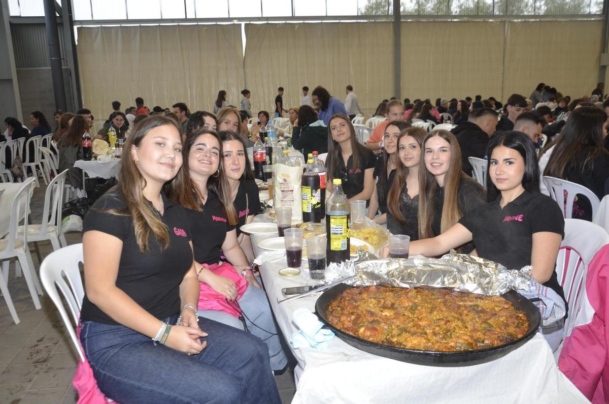 Multitudinario 'Dia de les paelles' de Moncofa