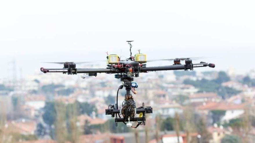 La vigilància amb drons permet descobrir ampliacions d´edificabilitat o piscines no declarades