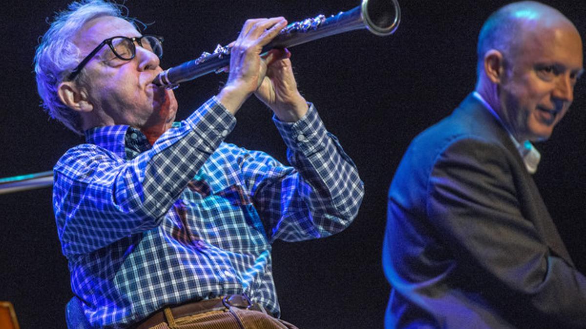 Woody Allen, en plena actuación, anoche en el Liceu.