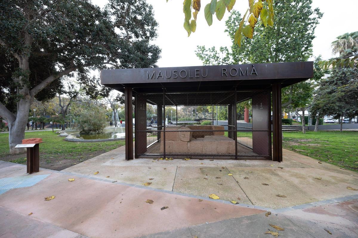 Todas las fotos de la presentación de las mejoras de accesibilidad del mausoleo romano en el Parque de la Paz