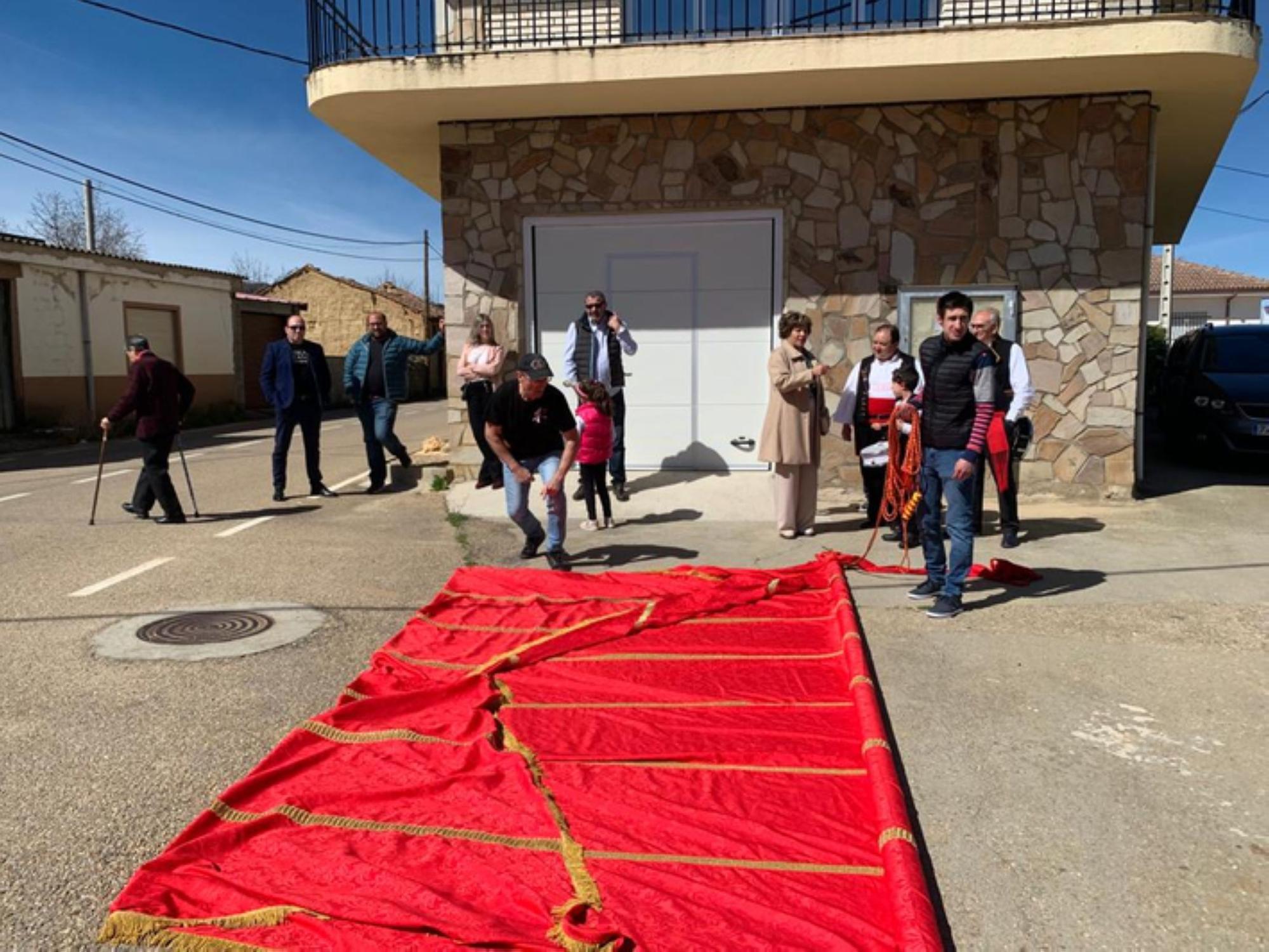 Así han vivido en Cabañas de Tera la recuperación de su pendón, tras 80 años