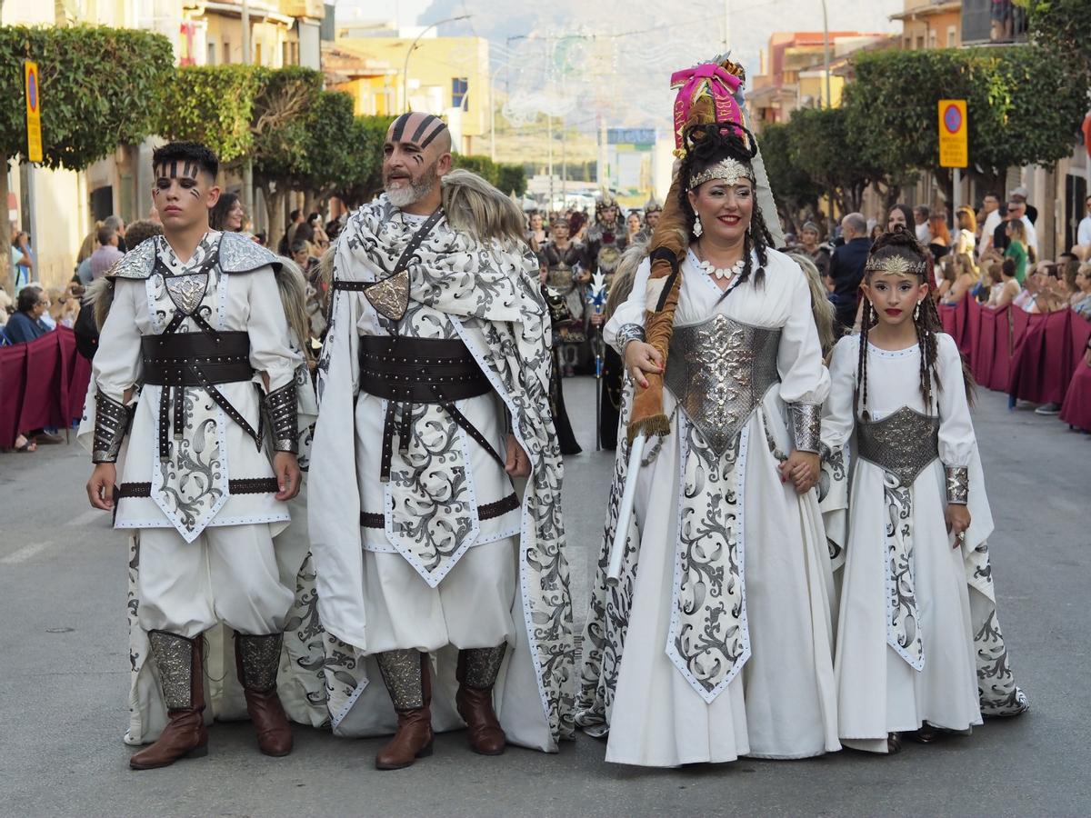 Las mejores imágenes de la Entrada Cristiana y la Embajada de los Moros y Cristianos de Agost