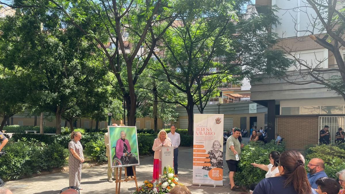 Ceremonia de inauguración de la plaza Teresa Navarro en València