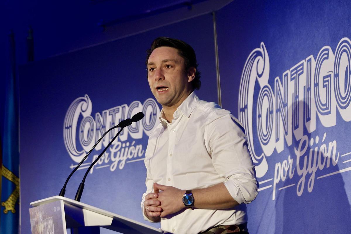 Andrés Ruiz durante su intervención en la clausura de la convención del PP de Gijón.