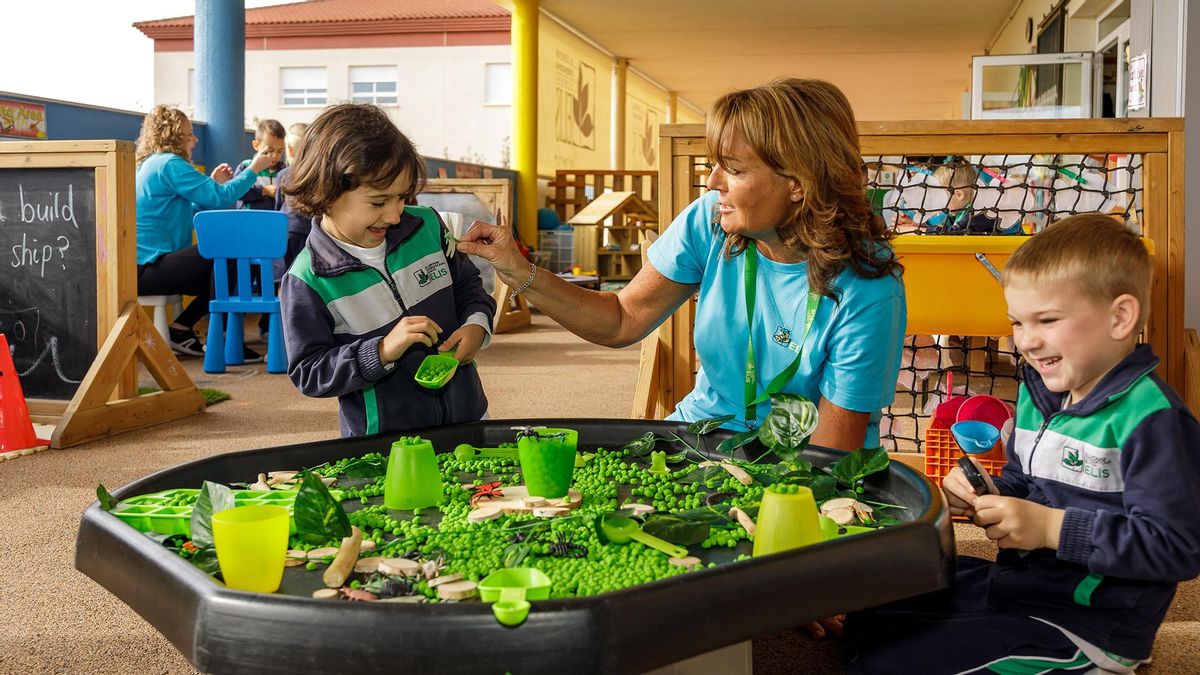 Sus instalaciones de infantil integra a los alumnos más pequeños en un ambiente en el que se sienten felices y seguros