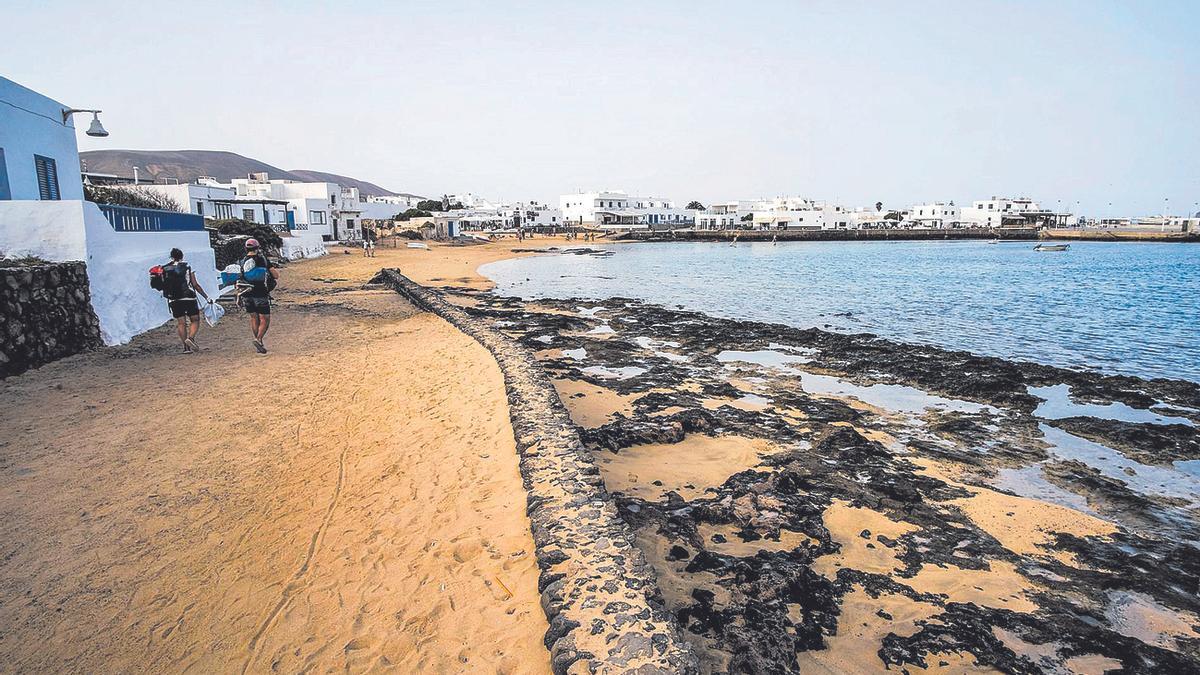 Imagen general de Caleta del Sebo, en La Graciosa.