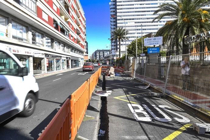 06-04-19 LAS PALAMS DE GRAN CANARAIA. LEON Y CASTILLO. LAS PALMAS DE GRAN CANARIA. Carril bici en en fase de implantación en Leon y Castillo. Fotos: Juan Castro.  | 06/05/2019 | Fotógrafo: Juan Carlos Castro