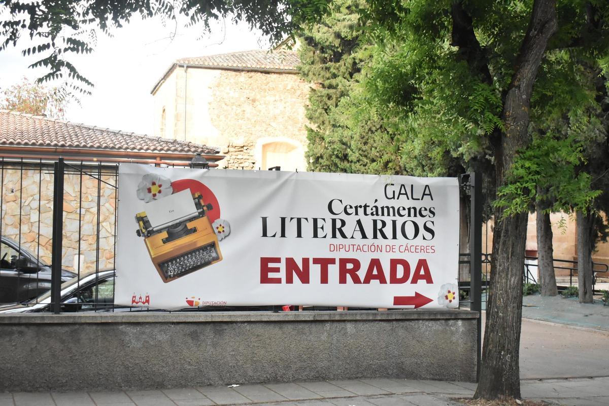 Galería | Así ha sido la gala de la Diputación de Cáceres de Certámenes Literarios 2026