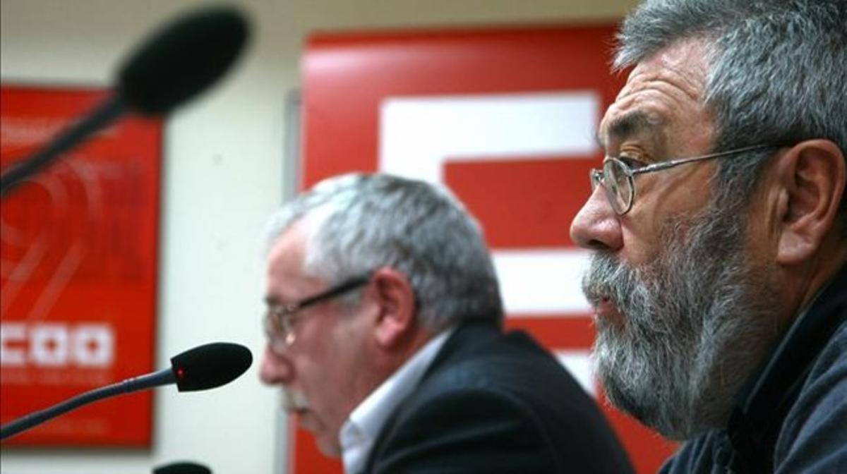 Toxo i Méndez fan balanç del primer any de Govern de Rajoy. Toxo i Méndez fan balanç del primer any de Govern de Rajoy.