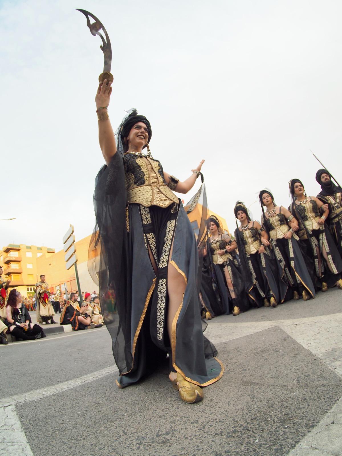 La Entrada Mora de los Moros y Cristianos de Agost, en imágenes