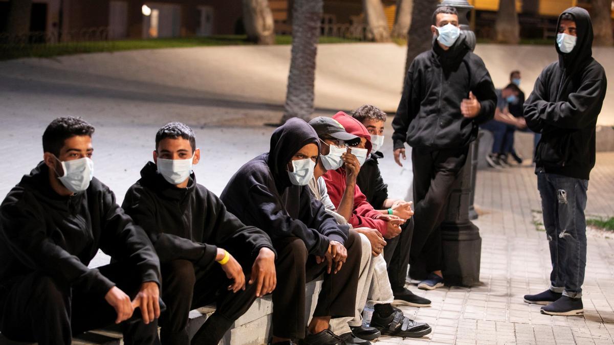 Doscientos inmigrantes se concentran en Las Palmas tras abandonar Arguineguín, sin saber adónde acudir