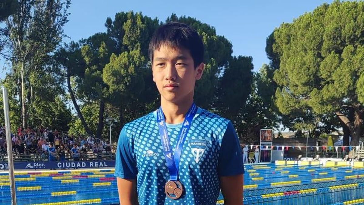 Joan Perramon, amb la medalla de bronze guanyada al Campionat d'Espanya infantil