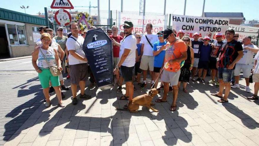 Los trabajadores de Lauki critican que Lactalis no vende