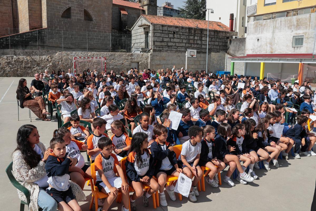 La comunidad educativa estuvo plenamente representada.