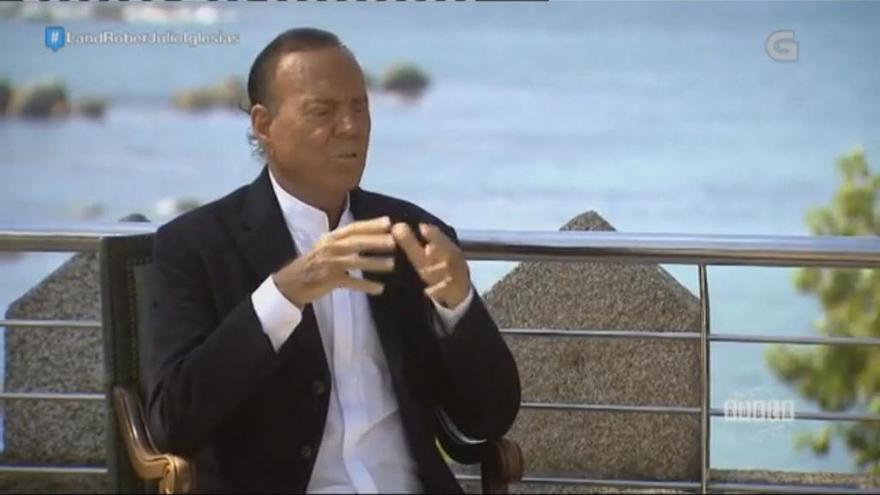 Julio Iglesias, en &#039;Land Rober&#039;. // TVG